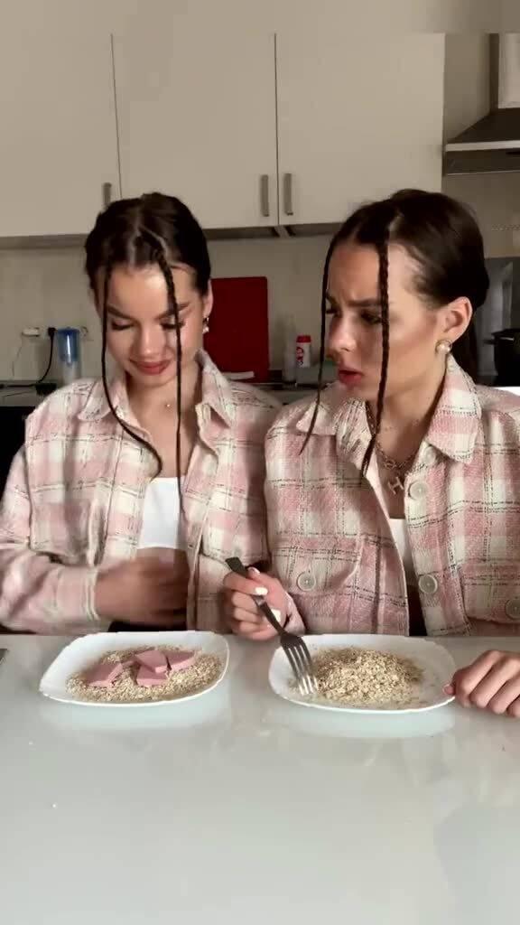 吃瓜小姐姐搞笑视频,笑料横生！吃瓜小姐姐搞笑视频集锦