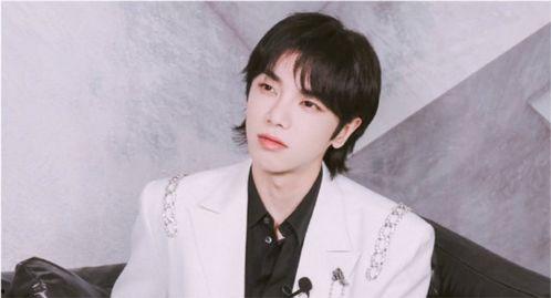 华晨宇在线吃瓜视频,揭秘娱乐圈幕后故事